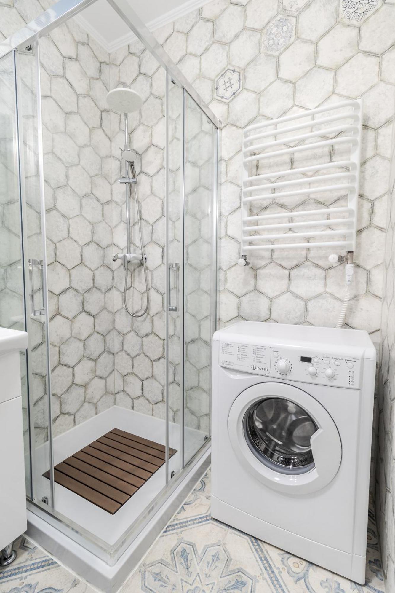 Inshiapartments On Hazova Str 4 Lviv Extérieur photo